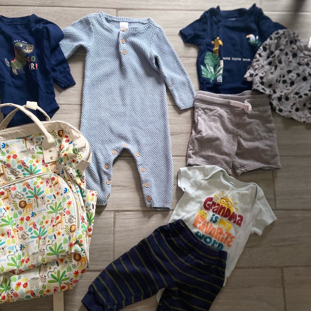 Baby clothes - Picture 2 of 2